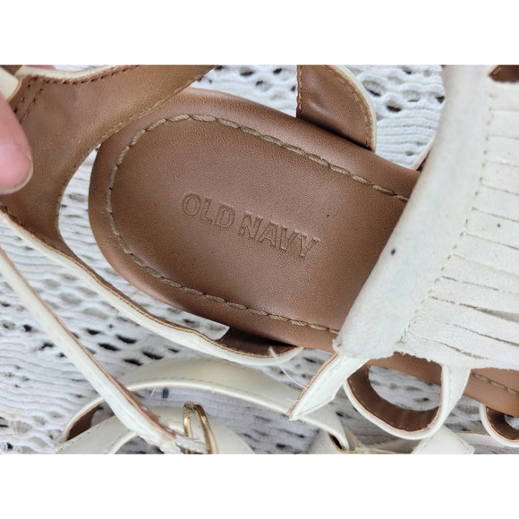 Old Navy Cream Tiered Tassel Gladiator Flats Sandals Shoes Women's Size 7 - Picture 8 of 9